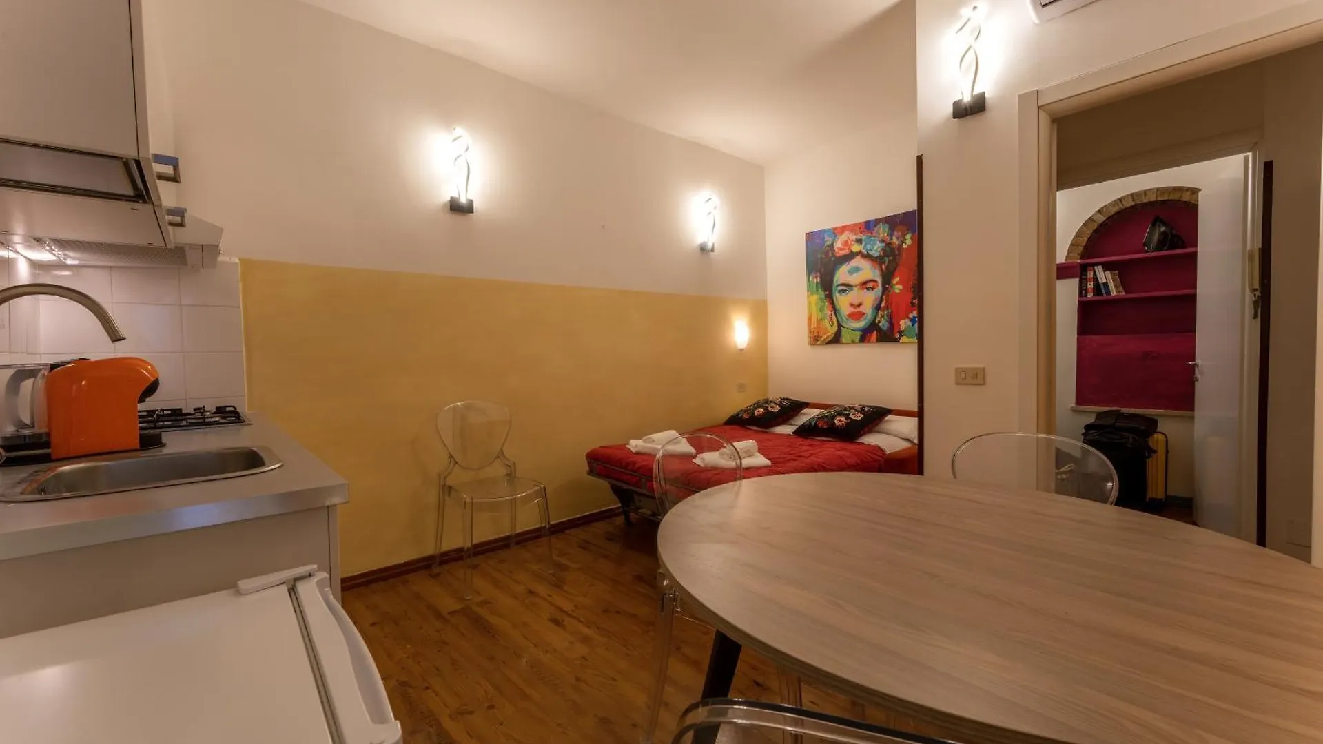 Pellegrino Apartments Roma 0*,  Italia